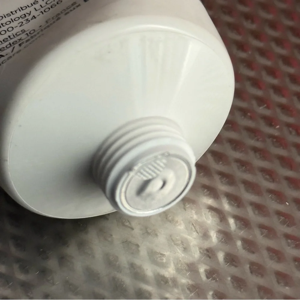 Dr. Brandt Clean Biotic Cleanser